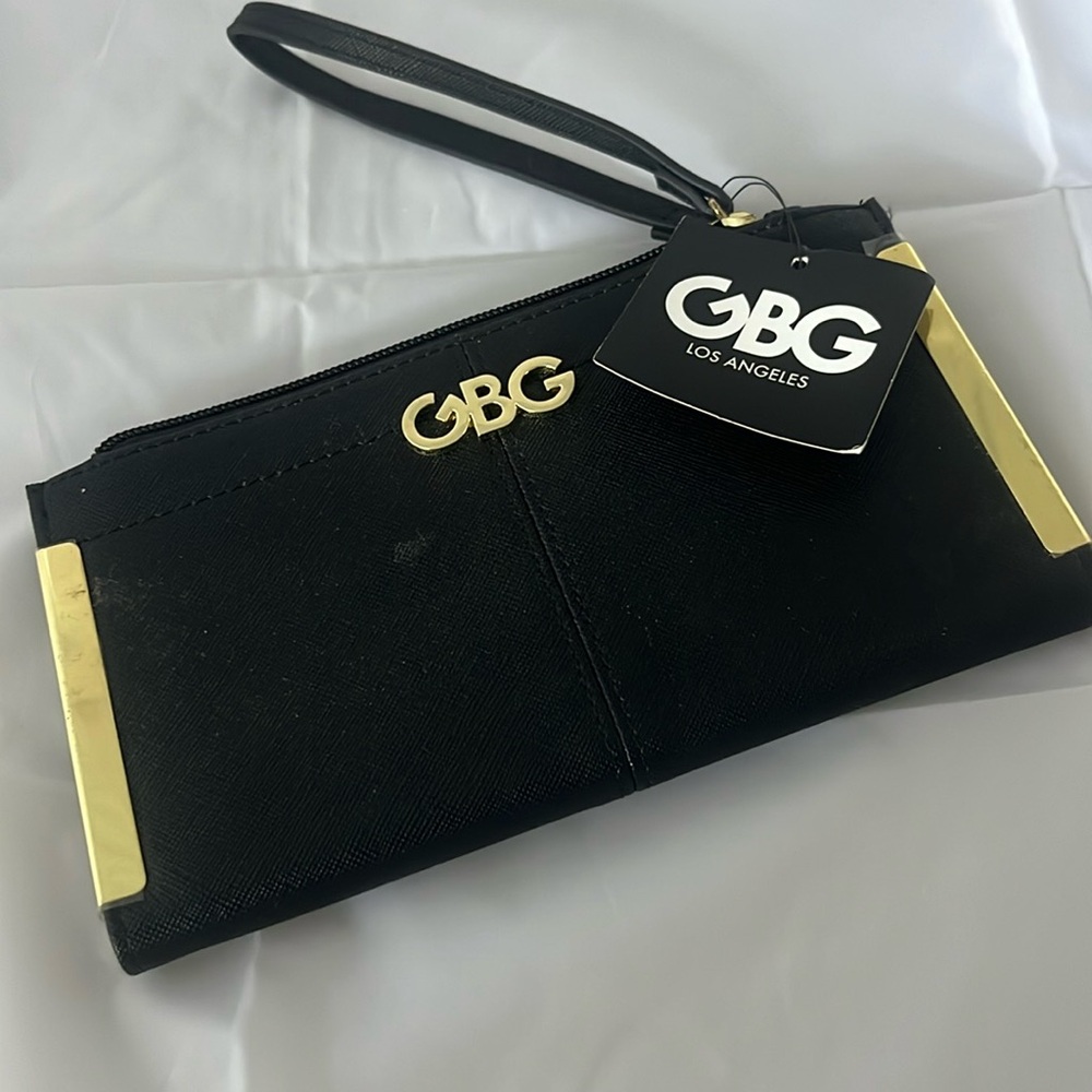 G by guess clutch /wallet 2 in 1 brand new